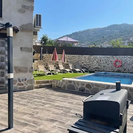 Puerto - Casa Completa Con Espacio Exterior, Estufa, Barbacoa, Piscina Y Zona De Aparcamiento Privada - Ideal Disfrutar En Familia O Grupo De Amigos בית נופש